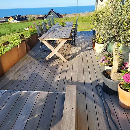 Prázdninový dům New With Sea View And *