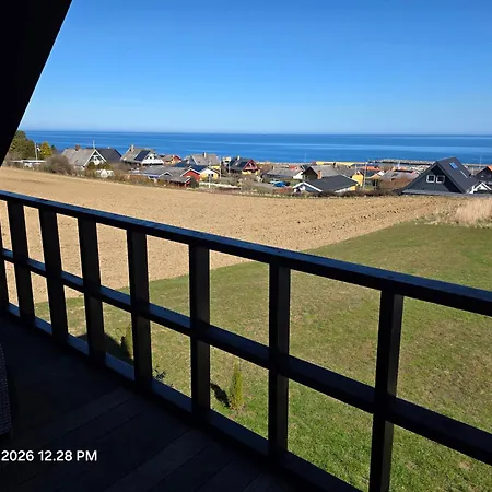 New With Sea View And Hébergement de vacances *