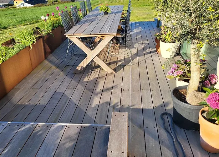 Сasa de vacaciones New With Sea View And *